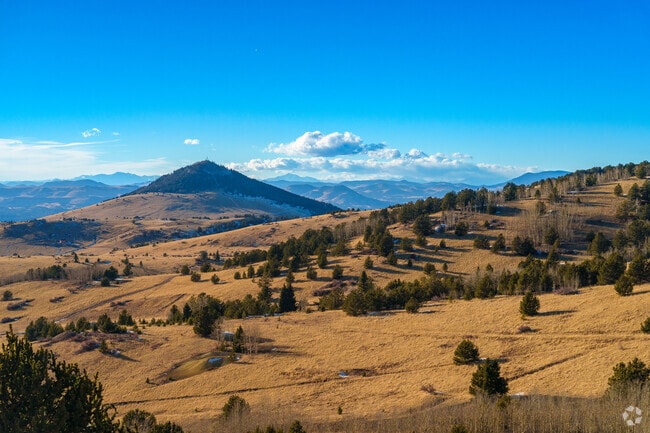 Sunset views around Cripple Creek are breathtaking.