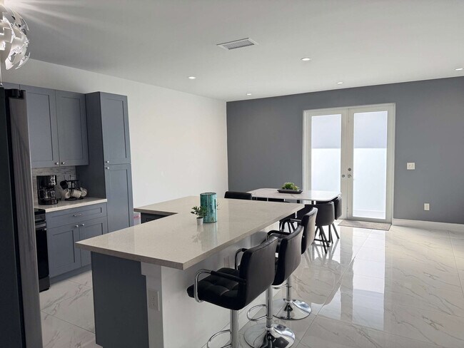 1968 NW 25th Ave unit ID1225781P, Miami, FL 33125 - photo 4