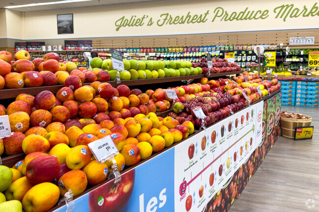 St John's residents buy fresh produce at the local Jewel-Osco.