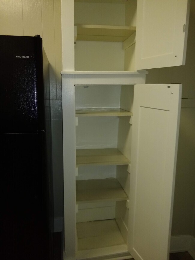 19 Sheffield Ave unit Lower Unit, Buffalo, NY 14220 - photo 5