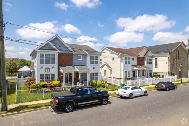 You can find many twin homes in the Centerville neighborhood.