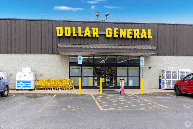 The Dollar General is the closest convenience store located in Colona.