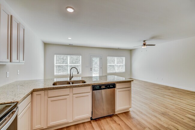 12 Deer Creek Dr, Odenville, AL 35120 - photo 6