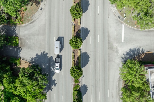 Seaside is easily accessible to commute via highway 17 in Mount Pleasant.