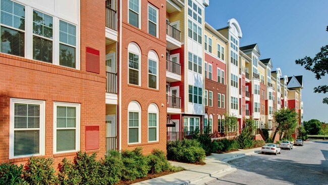 Gaithersburg Station Apartments