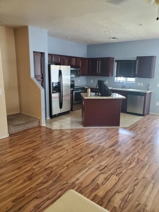 280 S Evergreen Rd, Tempe, AZ 85288