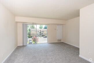 3600 Jurgensen Dr, Triangle, VA 22172