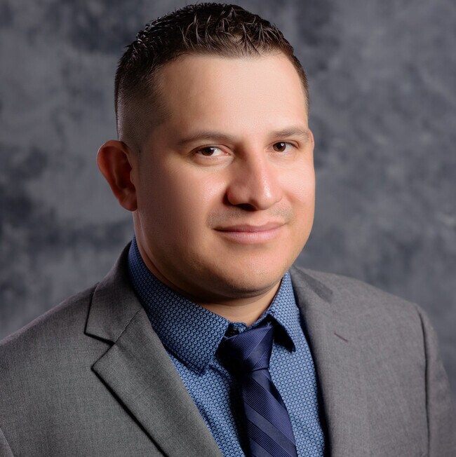 Agent Photo