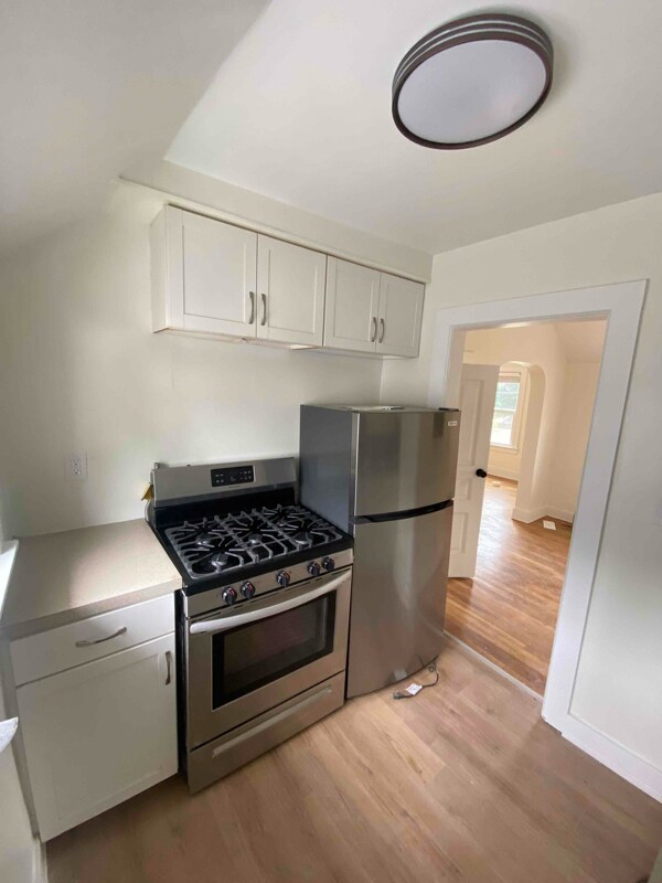 961 Douglas St NW unit 2, Grand Rapids, MI 49504 - photo 4