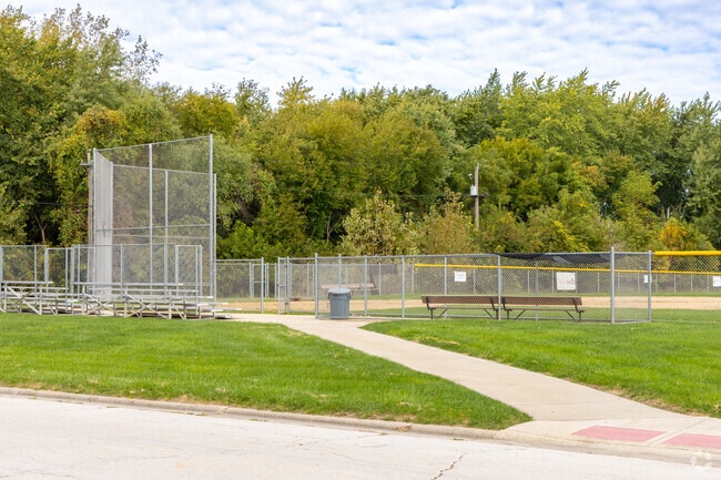 Ford Heights has a 14-acre park with a playground, baseball field, picnic area and open space.