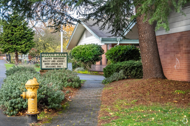 Green Lake Elementary School.