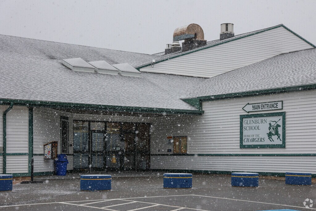 Glenburn Elementary School serves the youngest students of the town of Glenburn.