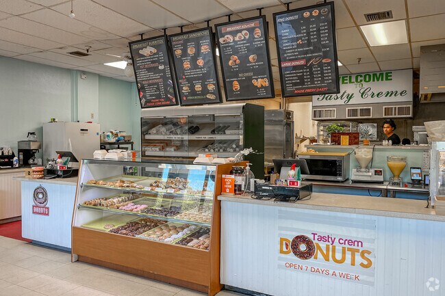 A short drive from Greenwood and you can visit Tasty Crem Donuts.