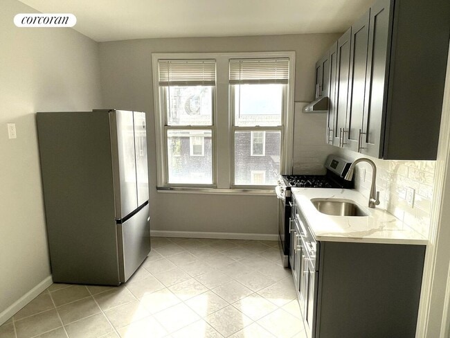 314 Humboldt St, Brooklyn, NY 11211 - photo 3