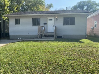 424 3rd St SE Unit B, Huron, SD 57350