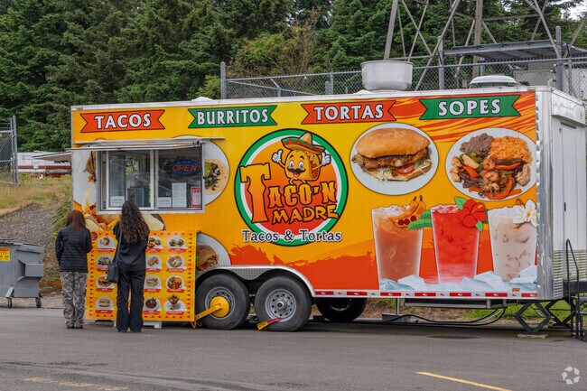 Taco N' Madre food truck can be found in the West Minnehaha neighborhood.