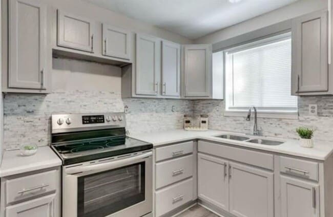 1895 Dunlap Ave, Atlanta, GA 30344 - photo 3