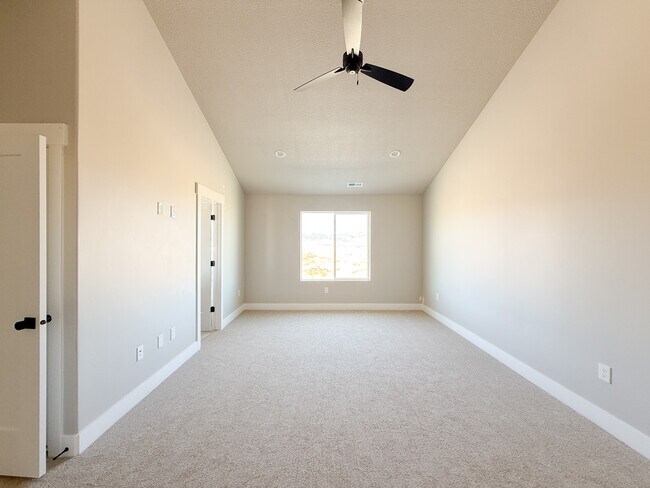2067 N 450 W, Tooele, UT 84074 - photo 5