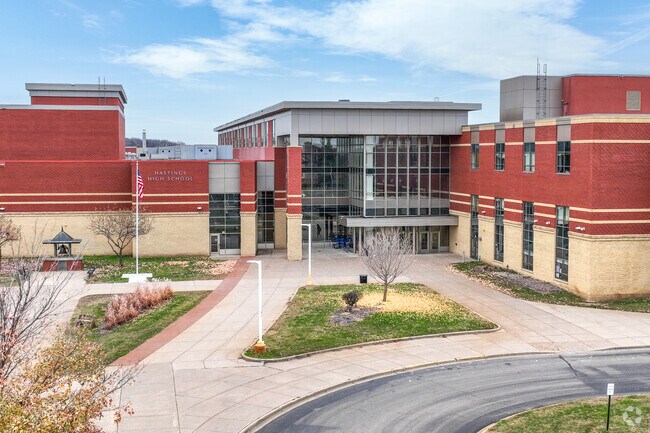 Hastings High School is home to the Hastings Raiders.