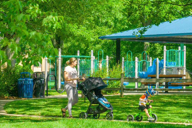 Pembroke Park has walking trails for you and your family to enjoy in East Naperville.
