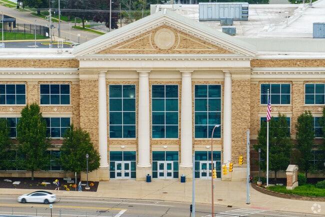 Battle Creek Central High School