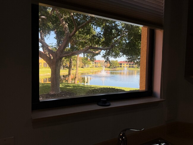 15751 Prentiss Pointe Cir unit 101, Fort Myers, FL 33908 - photo 7