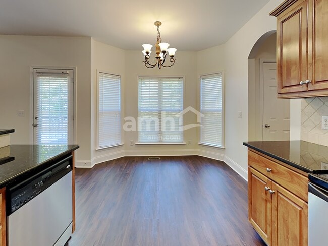 2429 Adelaide Dr, Thompsons Station, TN 37179 - photo 4