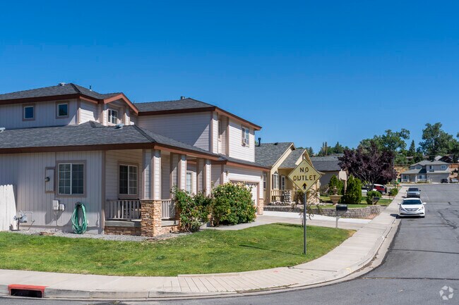 The cul-de-sacs in Oddie Boulevard are off main roads and lack commuter traffic.