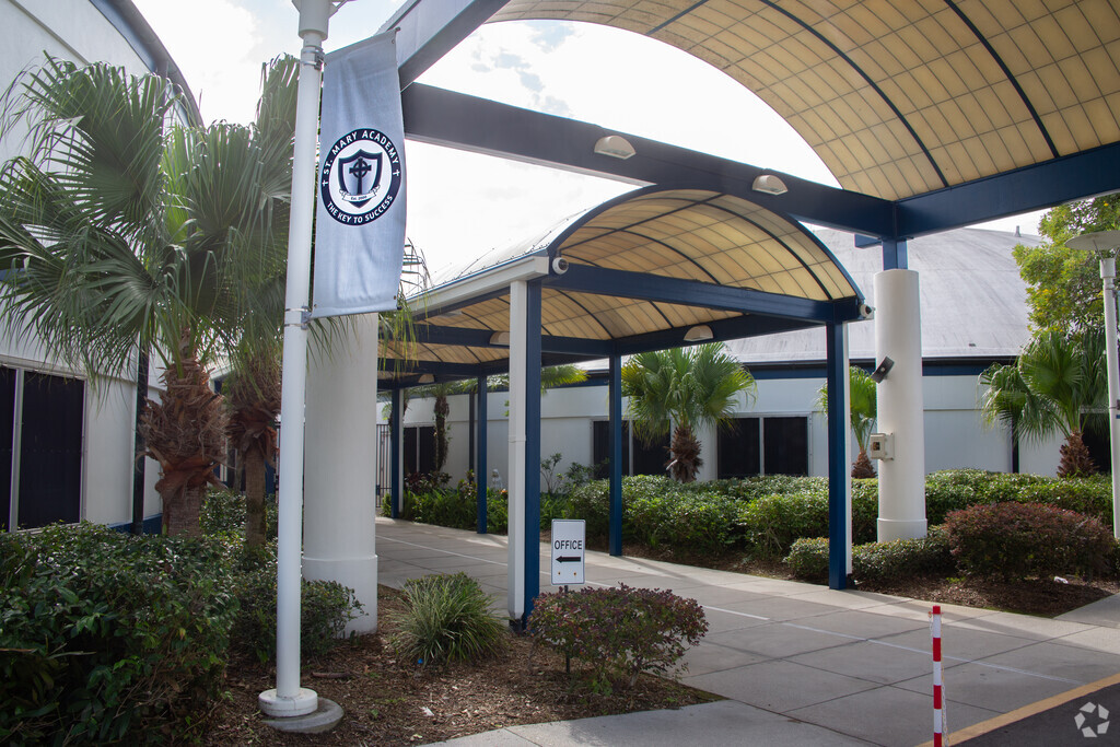 St. Mary Academy provides education in the neighborhood of 
North Sarasota.