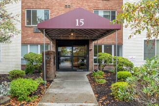 15 Summit Ave, Spring Valley, NY 10977