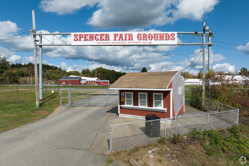 About North Spencer/Oakham Schools, Demographics, Things to Do