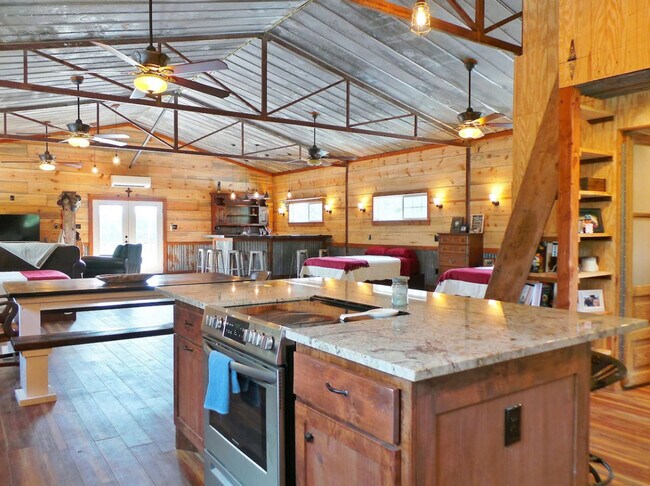 8625 Grassbur Rd unit ID1328052P, Bryan, TX 77808 - photo 3