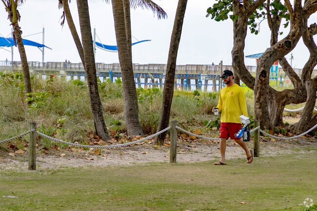 Nearby Pompano Beach is a major draw for the locals of the Cresthaven neighborhood.