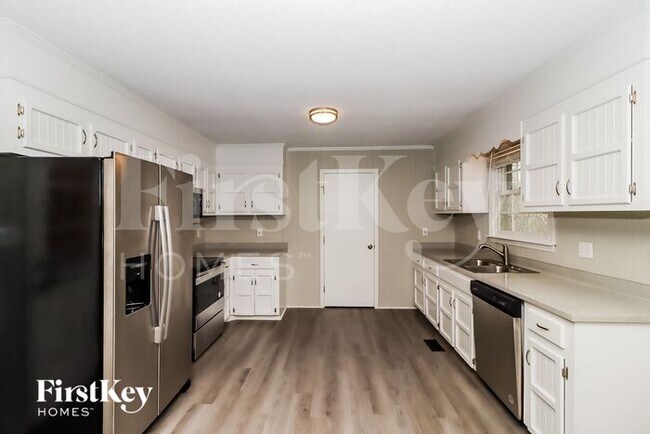 4842 Greenwood Dr, Gastonia, NC 28052 - photo 5