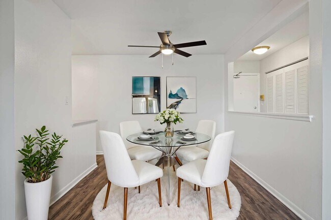 The Preserve at Woodfield, Rolling Meadows, IL 60008 - photo 6