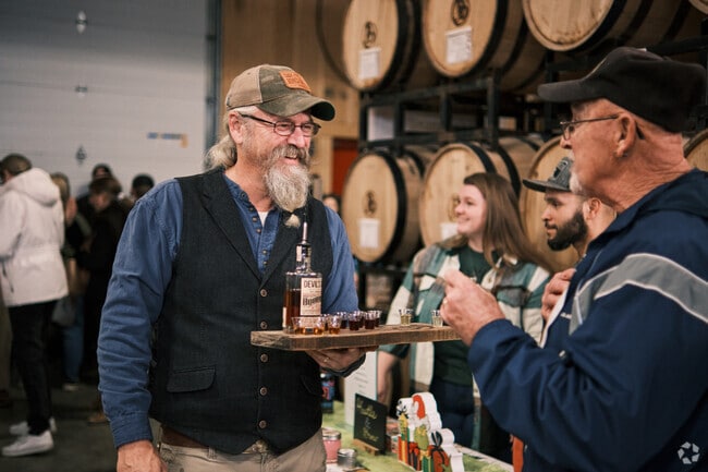 Locals can browse through local vendors at the Devil's Due Christmas Market in Ranson.