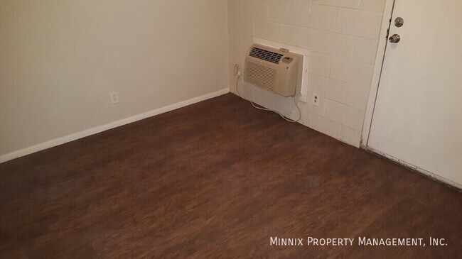 2212 2nd St unit 4, Lubbock, TX 79415 - photo 6