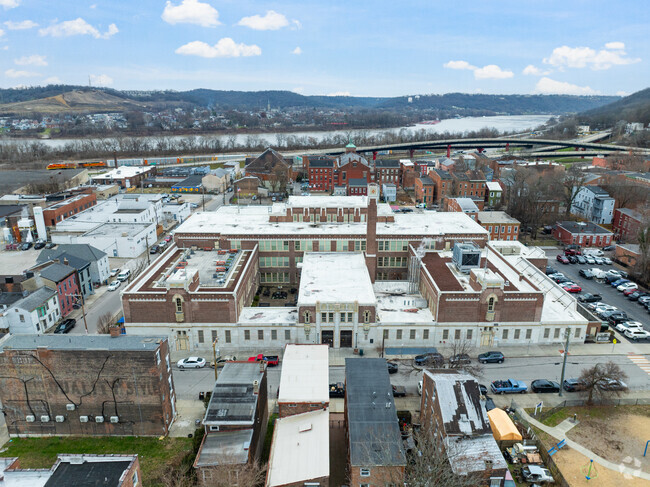 This school serves Pre-k, Middle, and High Schoolers.