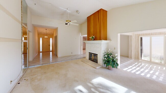 11337 Briarwood Place unit 5F, North Palm Beach, FL 33408 - photo 2
