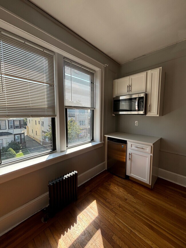 1144 E Grand St, Elizabeth, NJ 07201