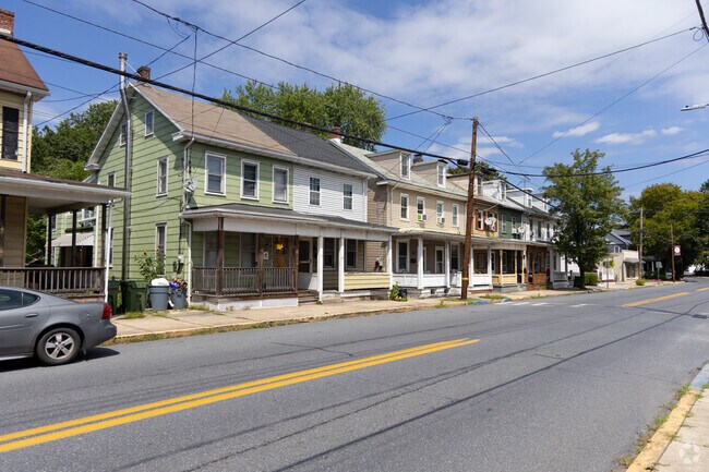 Homes sit close together in Pine Grove's downtown area.