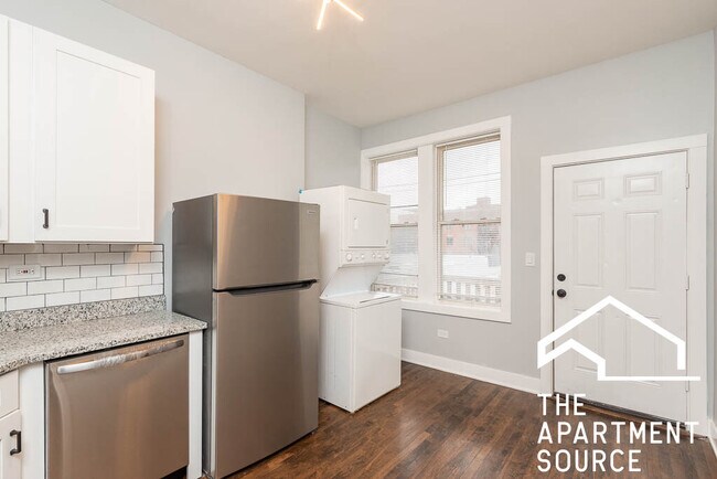 1918 N Wilmot Ave unit 3R, Chicago, IL 60647 - photo 3