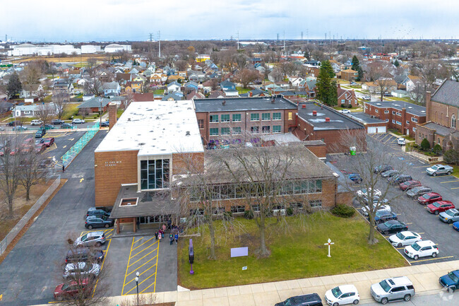 St Casimir School is located in Hammond.