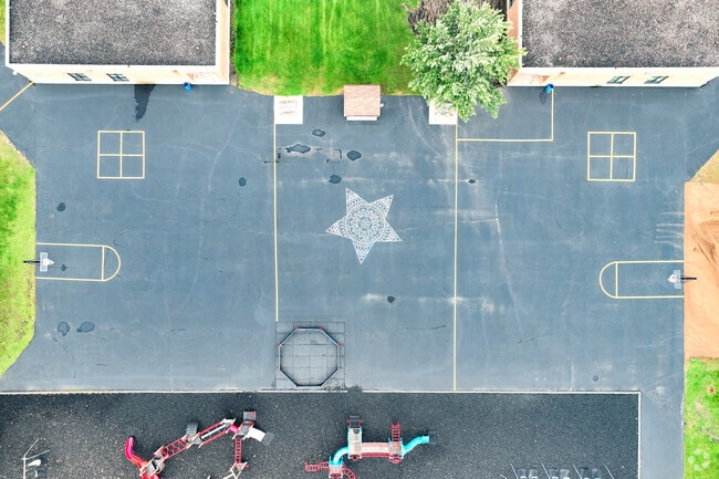 Little Mountain Elementary has an overall Niche grade of 'B+'.