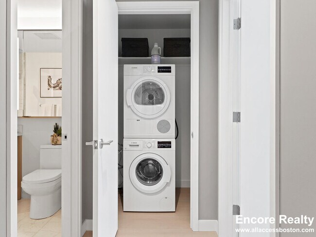 390 Harrison Ave unit 521, Boston, MA 02118 - photo 7