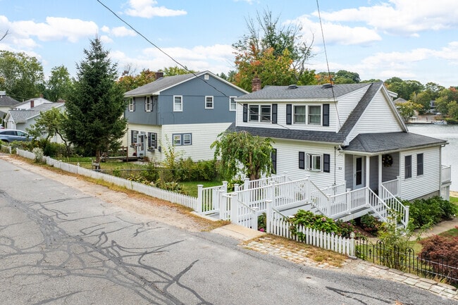 Mendon, the second-oldest town in Worcester County, features a variety of home styles.