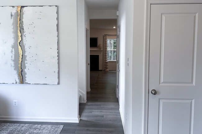 11-56 Red Cloud Loop, Elkton, MD 21921 - photo 3