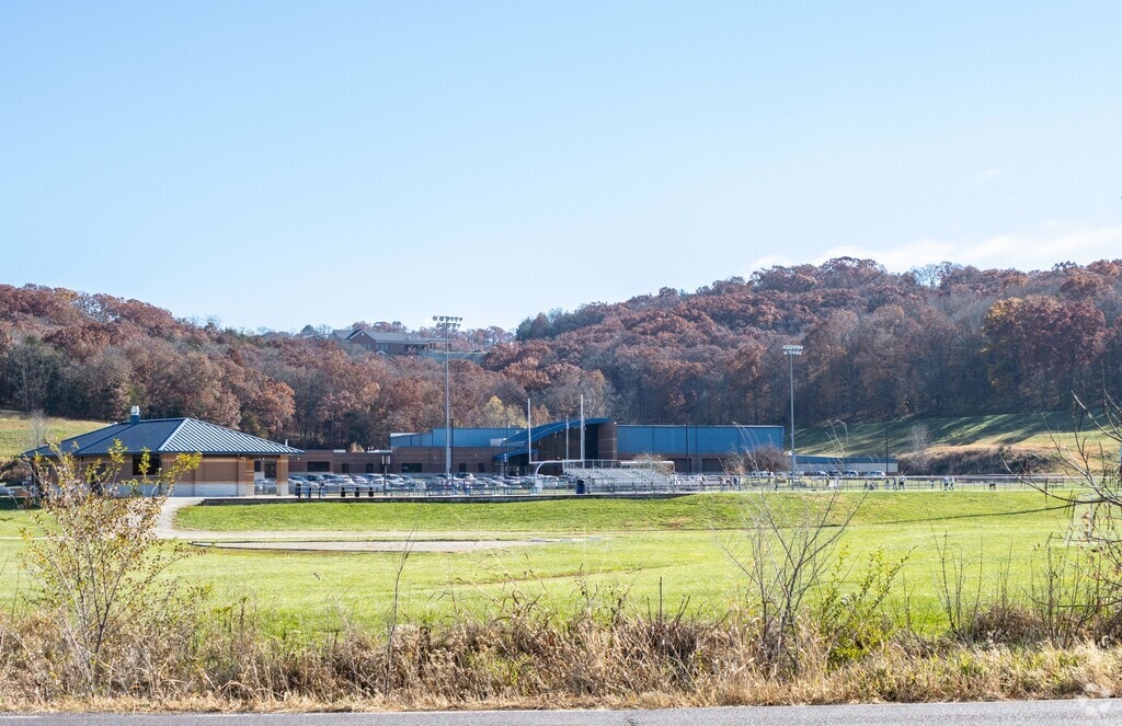 Hermann High School serves students in the Warren County community.