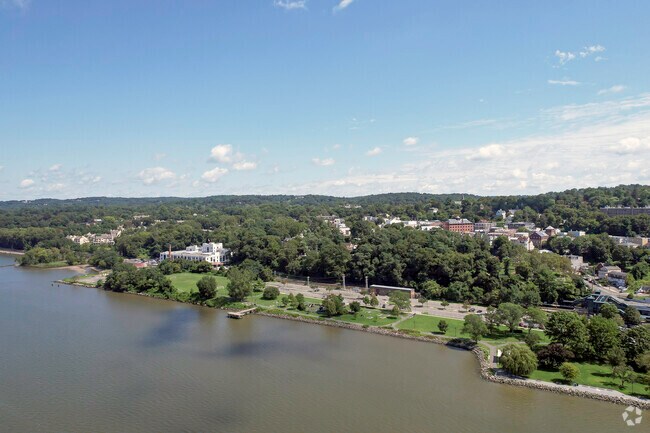 A view of Briarcliff Manor from the scenic Hudson River.