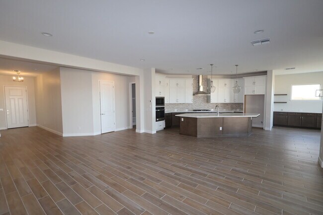 1042 W Ridge Rd, Apache Junction, AZ 85120 - photo 5